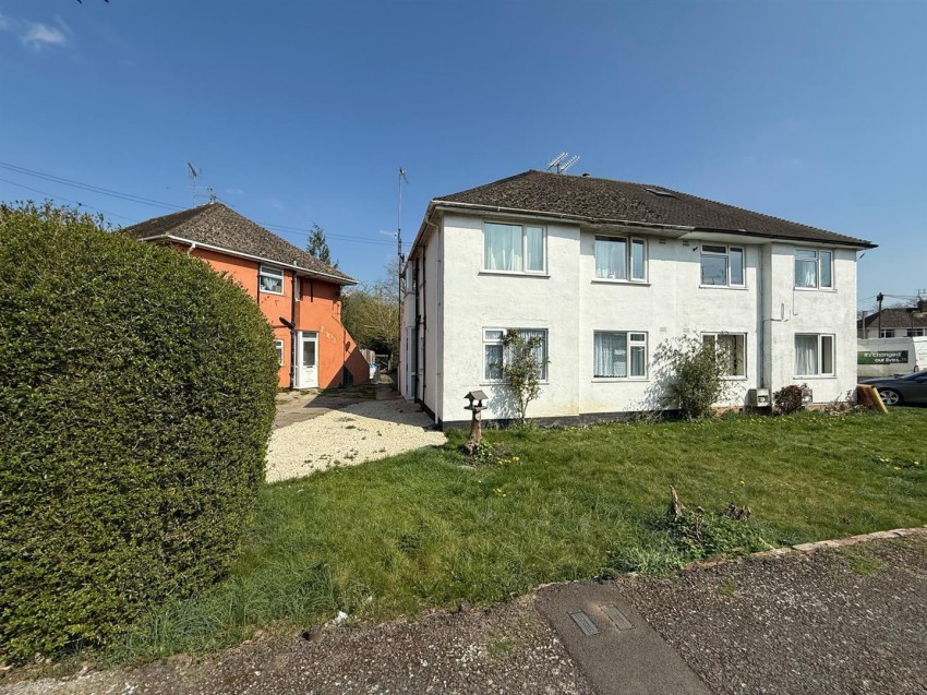 Images for Melmore Gardens, Cirencester