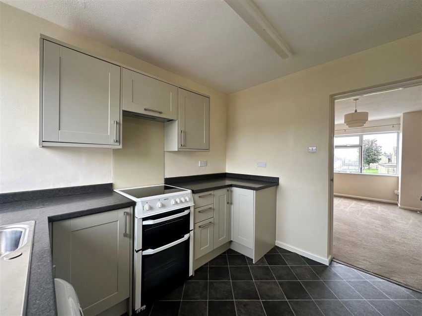 Images for Meadow Road, Cirencester