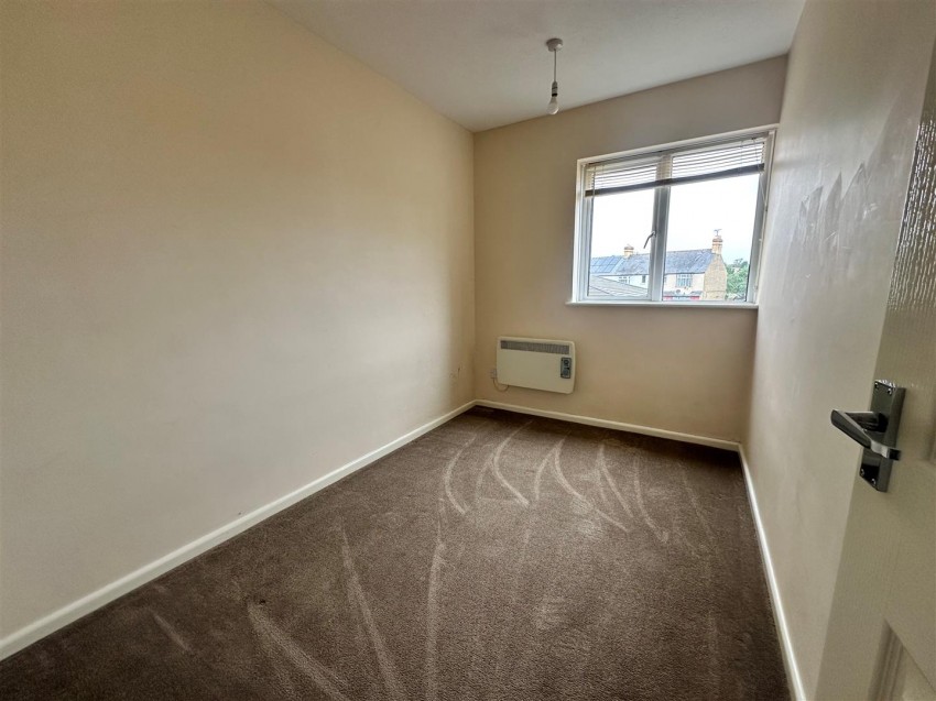 Images for Meadow Road, Cirencester