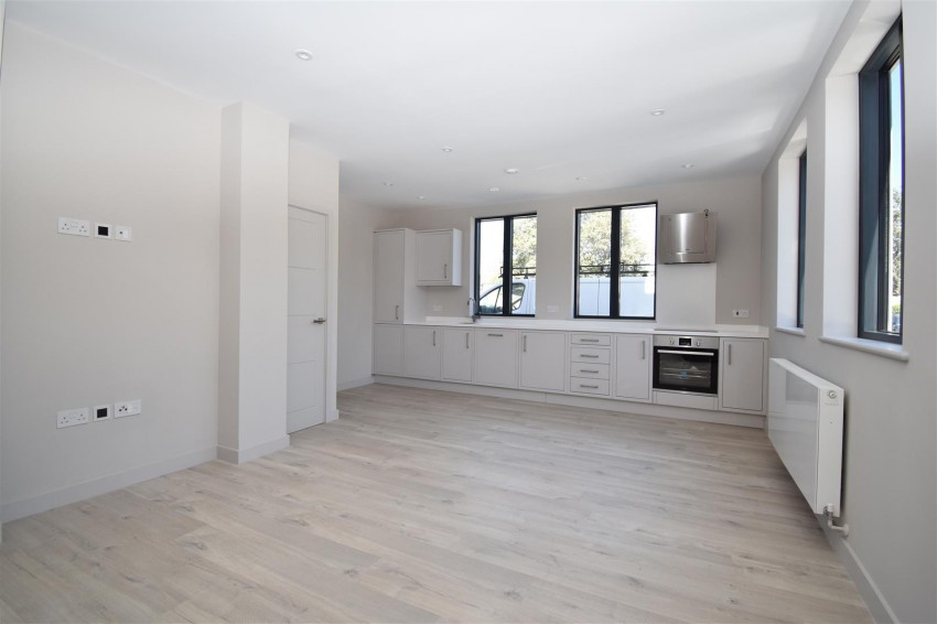 Images for South Way, Cirencester