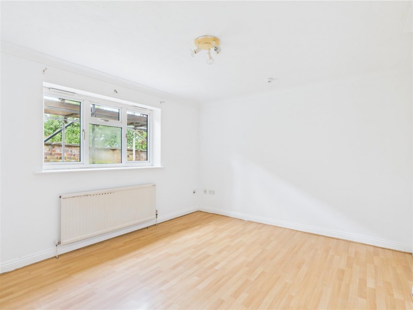 Images for Victoria Road, Cirencester