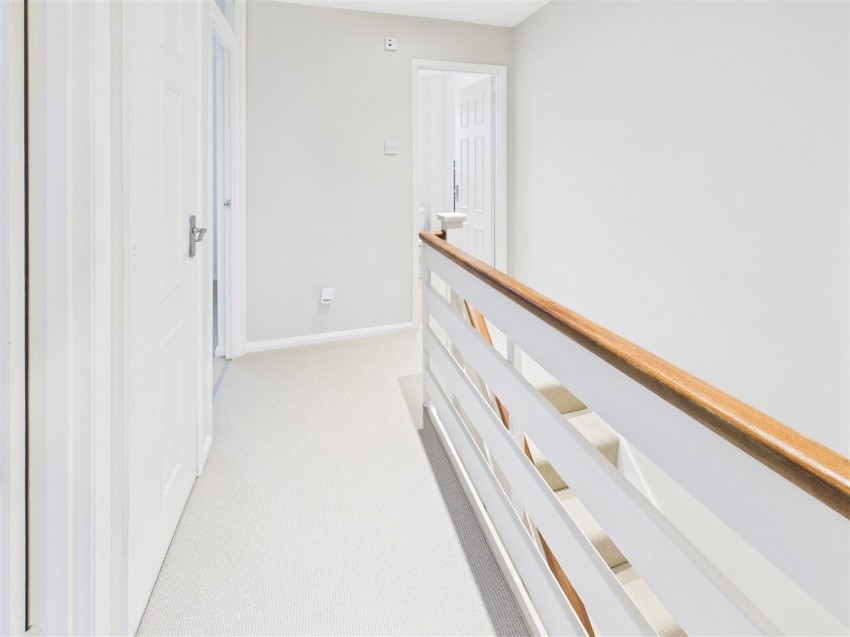 Images for Garden Close, Cirencester