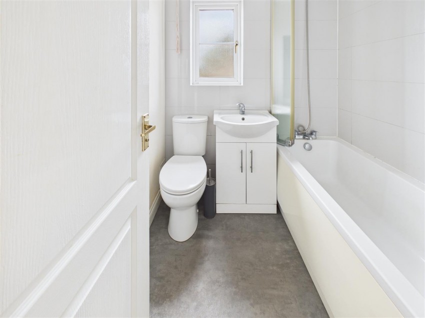 Images for Queen Elizabeth Road, Cirencester
