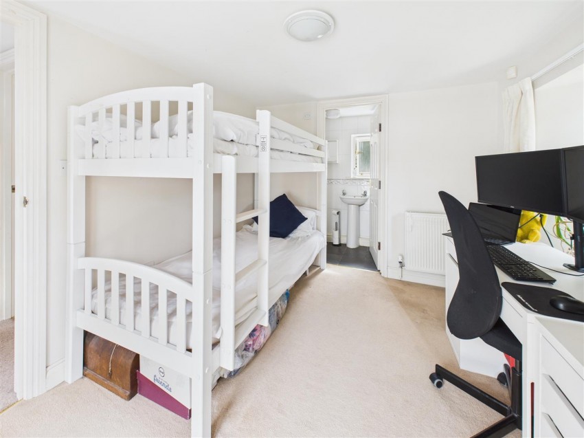 Images for Chesterton Lane, Cirencester