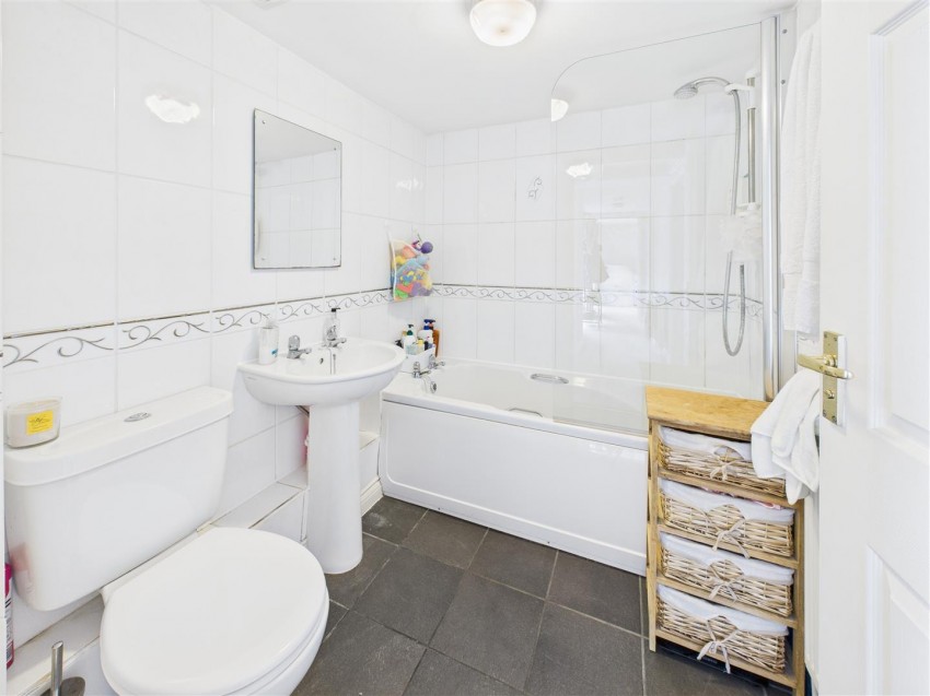 Images for Chesterton Lane, Cirencester