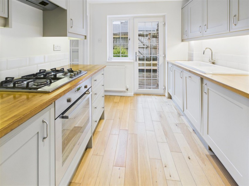 Images for Garden Close, Cirencester