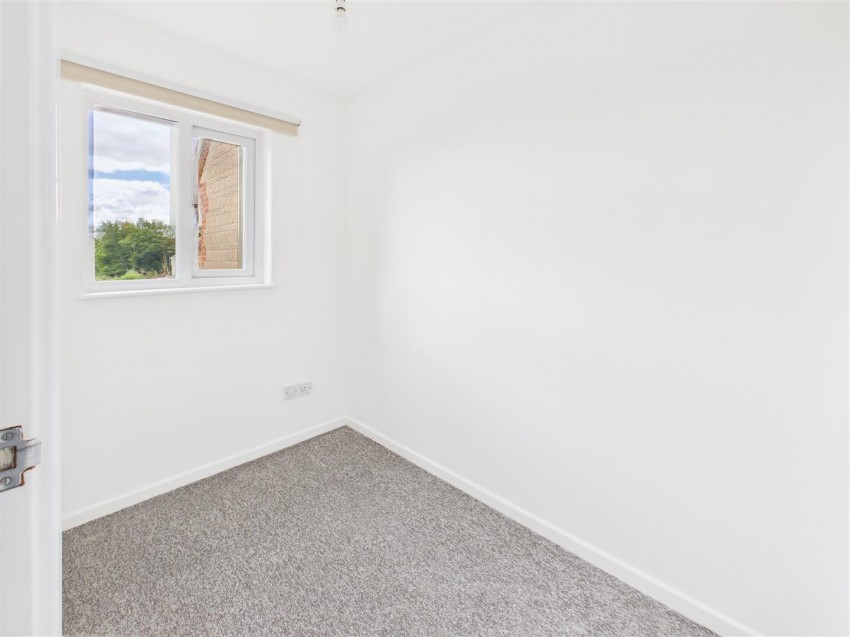 Images for Kemble Drive
