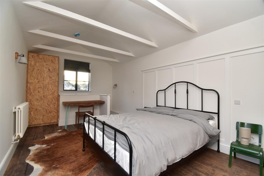 Images for Dollar Street, Cirencester