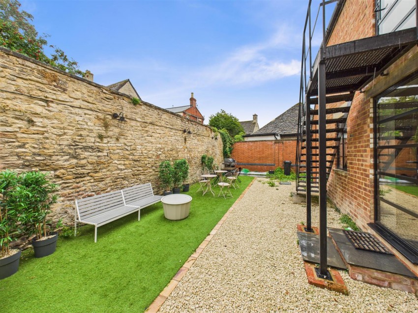 Images for Dollar Street, Cirencester