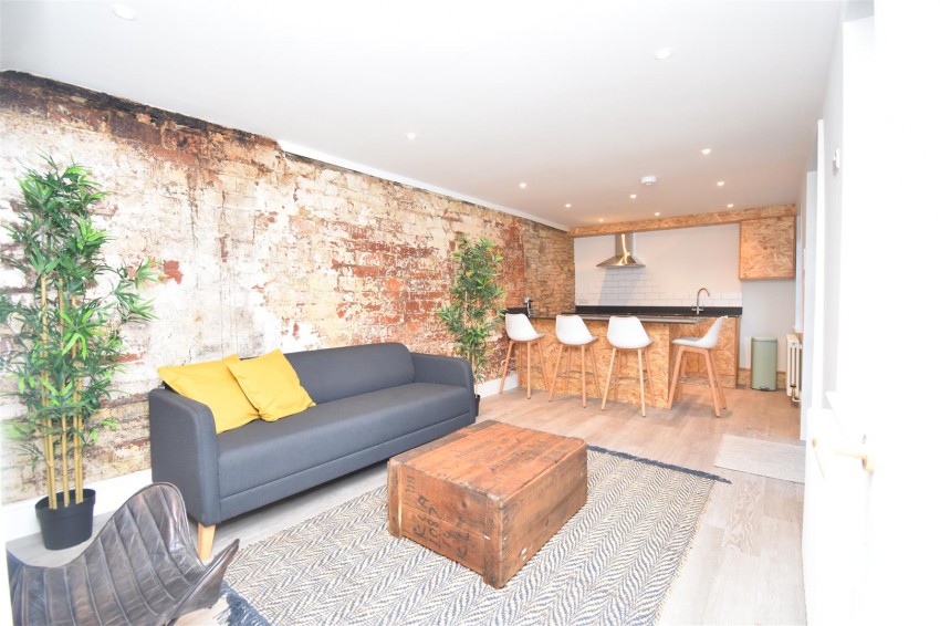 Images for Dollar Street, Cirencester