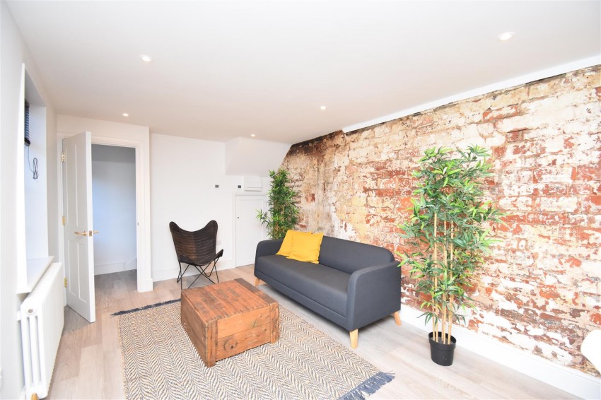 Images for Dollar Street, Cirencester