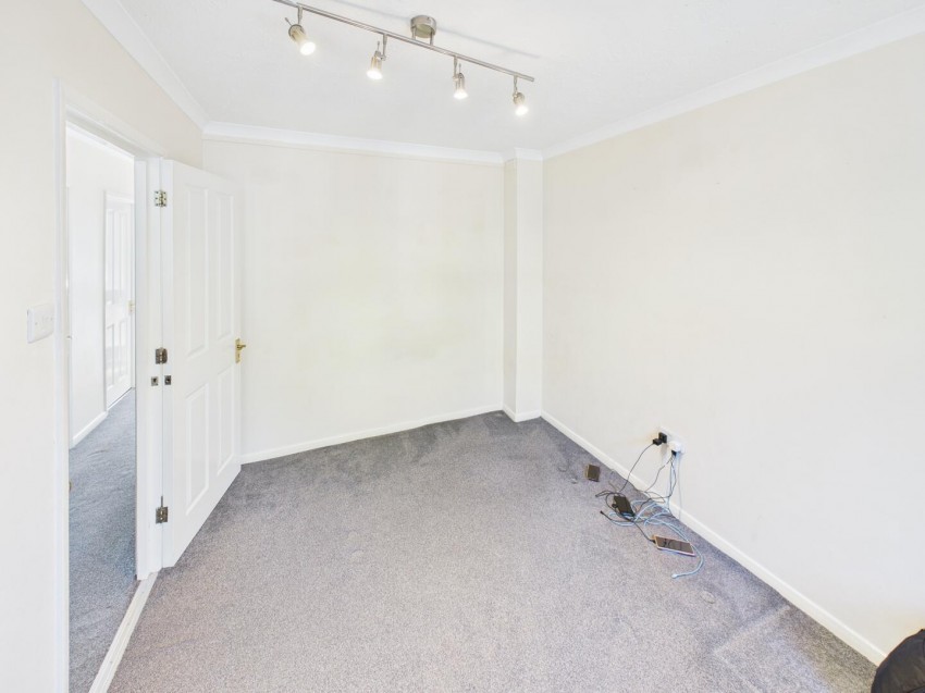 Images for Hanstone Close, Cirencester