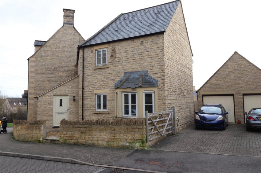 Images for Moss Way, Cirencester