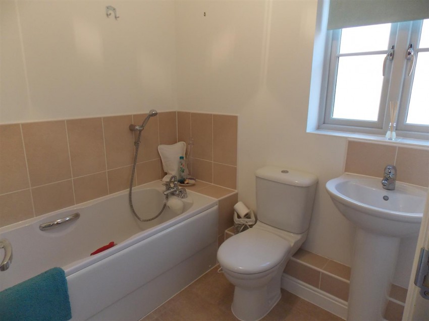 Images for Moss Way, Cirencester