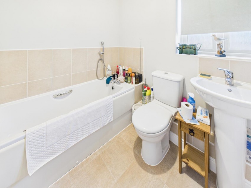 Images for Moss Way, Cirencester