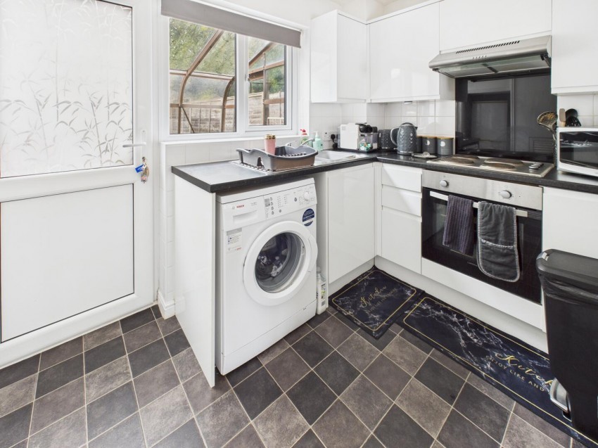 Images for Smiths Field, Cirencester