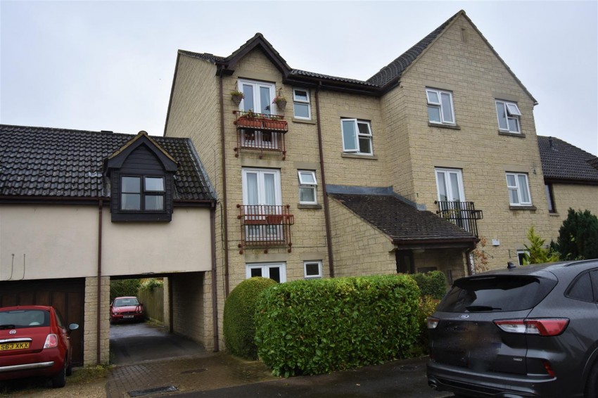 Images for Kemble Drive, Cirencester